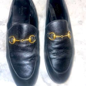 BLACK GUCCI LOAFERS